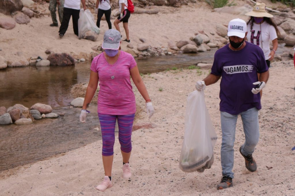 Hagamos Limpia R O Pitillal Colectan Una Tonelada De Basura Contralinea