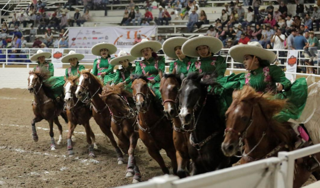 Consolida Torneo Internacional Charro M S De Mil Asistentes E