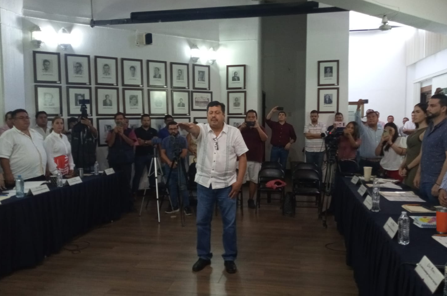 Rinde Protesta Rafael Rodr Guez Como S Ndico A Licencia Indefinida De