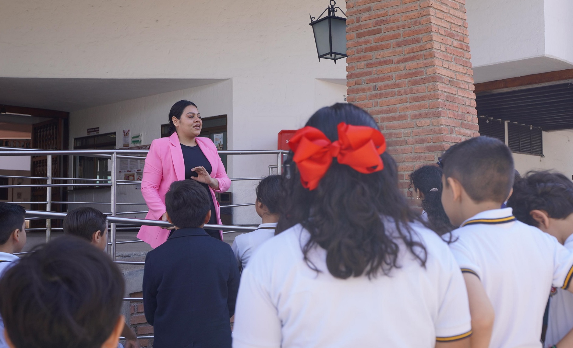 Estudiantes Del Colegio Fern Ndez De Lizardi Conocen La Labor Del